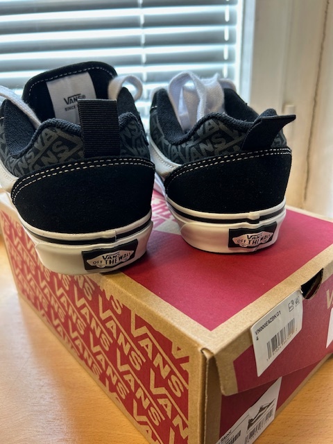 Tenisky VANS KNU SKOOL Logo Black - 3