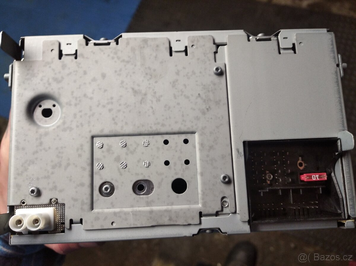 Originální rádio Volkswagen RCD 310 a reproduktory 165