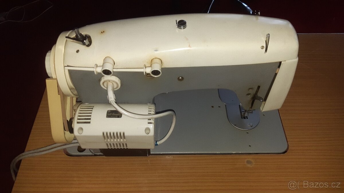 Šicí stroj Veritas - 3