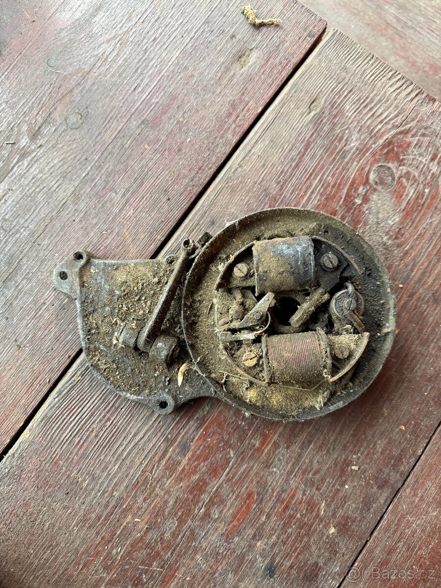 Jawa 100 Robot - zapalování - 3