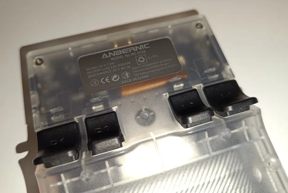 Retro handheld konzole Anbernic RG35XX - 3