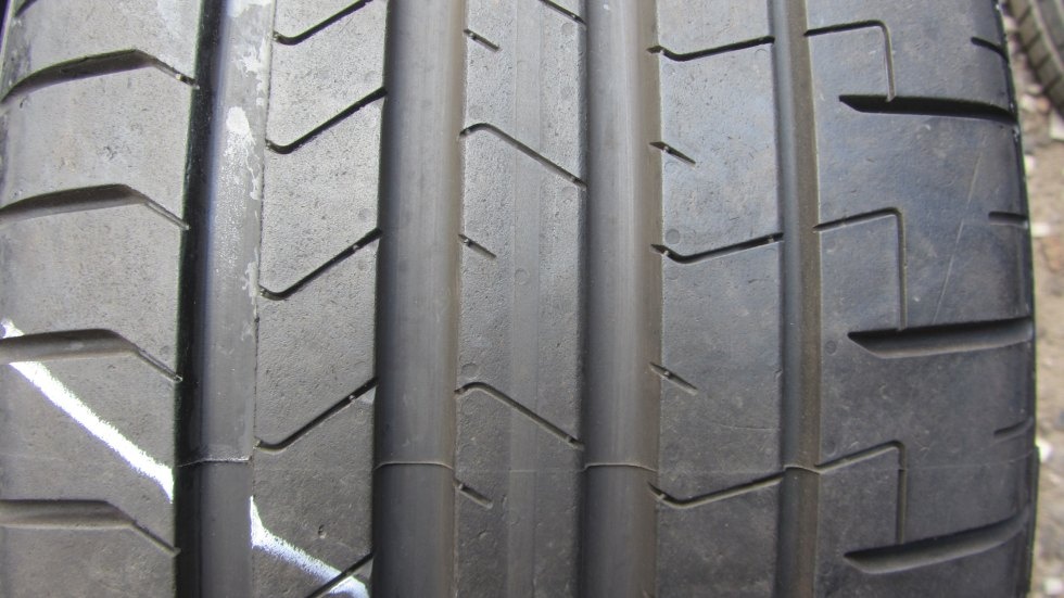 Letní pneu 255/45/19 Pirelli - 3
