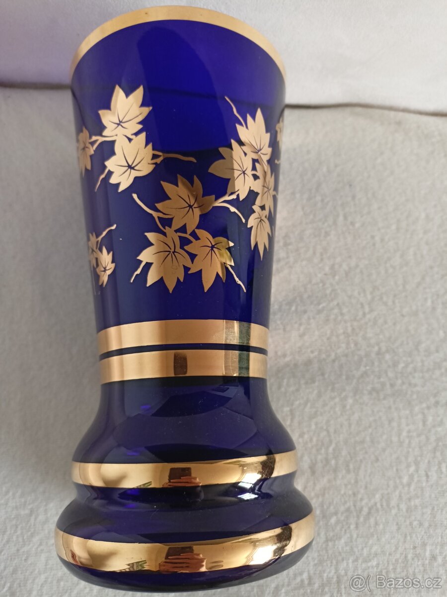 Váza z modrého skla - 3