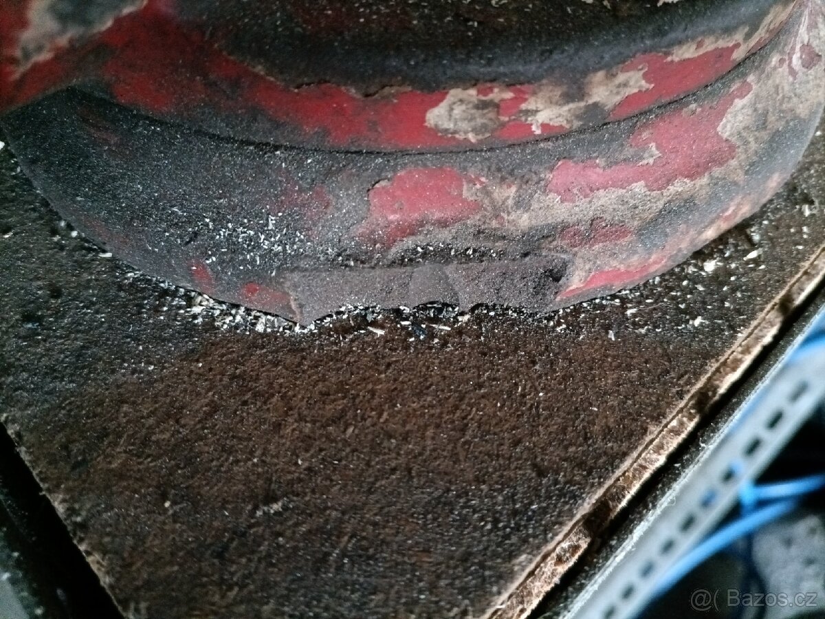 Dílenský svěrák - 3