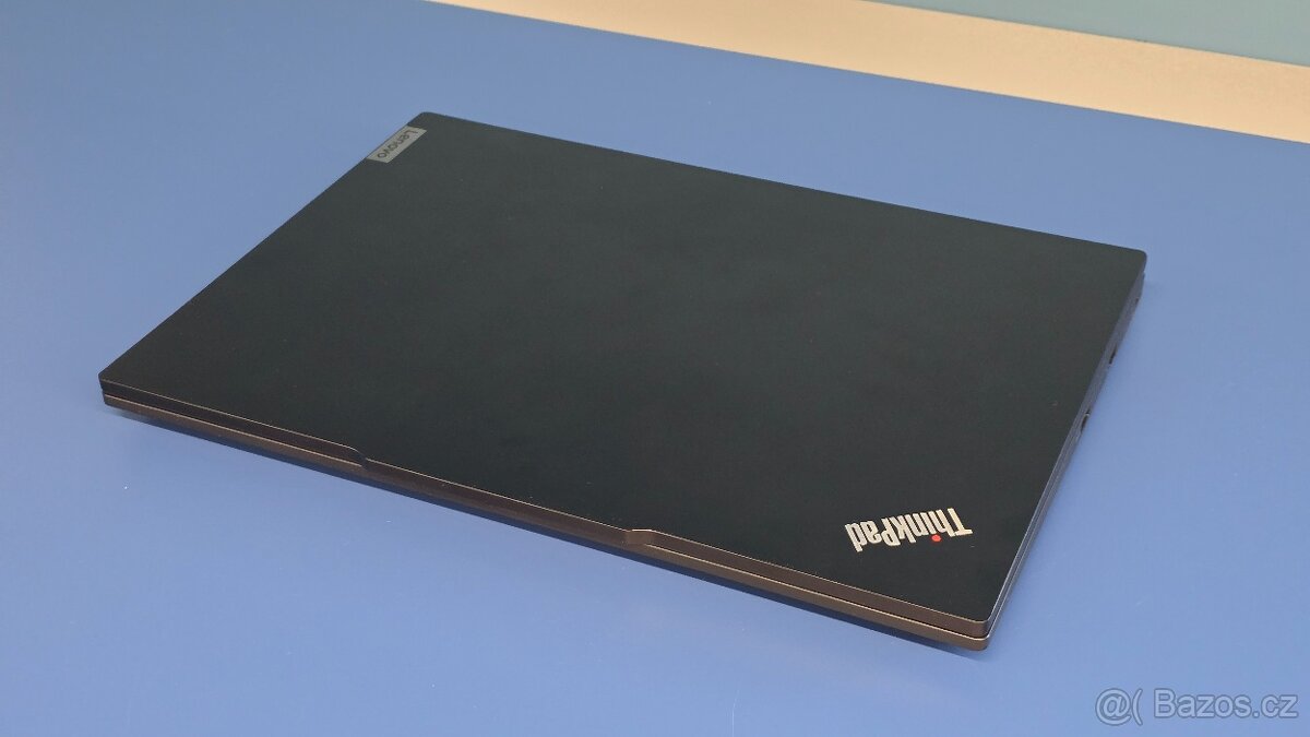 Lenovo ThinkPad E14 Gen 5 (21JR001TCK) - 3