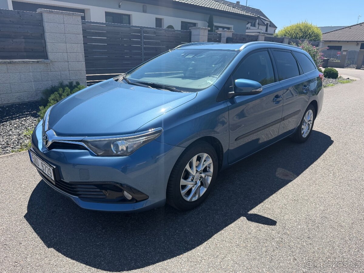 Toyota Auris 2 1.6 97kW - 3