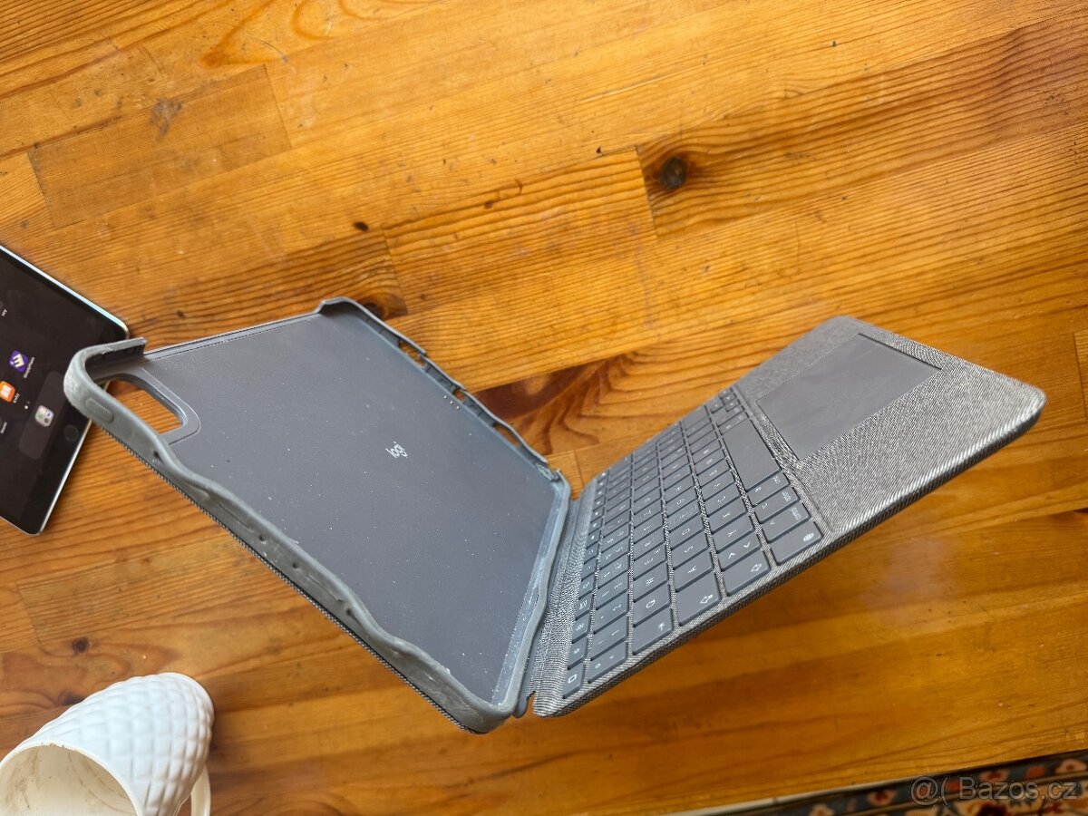 Logitech Combo Touch pro Apple iPad Air 11" (2024) - 3