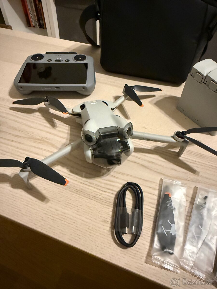 DJI Mini 4 Pro fly more combo - 3