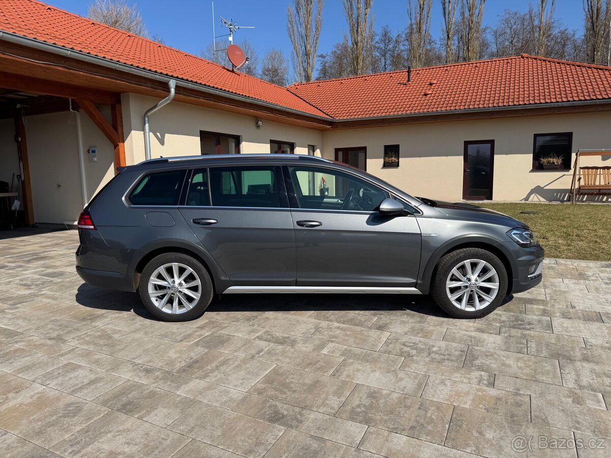 Prodám VW Golf 7 Alltrack 2 l, 135 kw, r.v.2019,148 000 km - 3