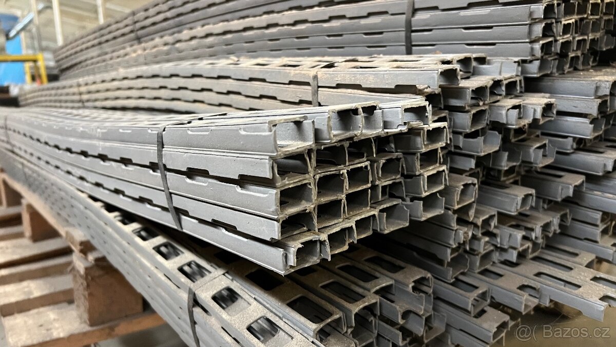 Plastová distanční podložka - 3