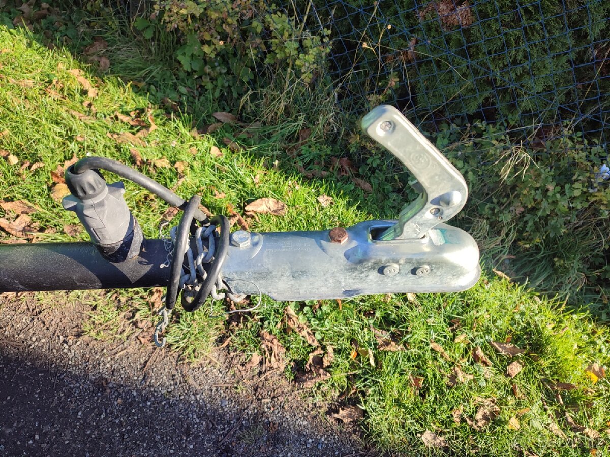 Přívěsný vozík - rok výroby 1984 - zelená barva - 3