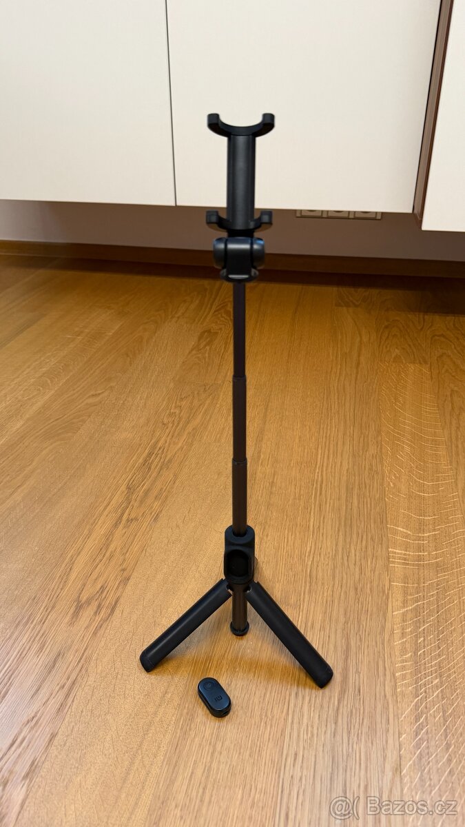 Selfie tyč Xiaomi Mi Selfie Stick Tripod černá - 3