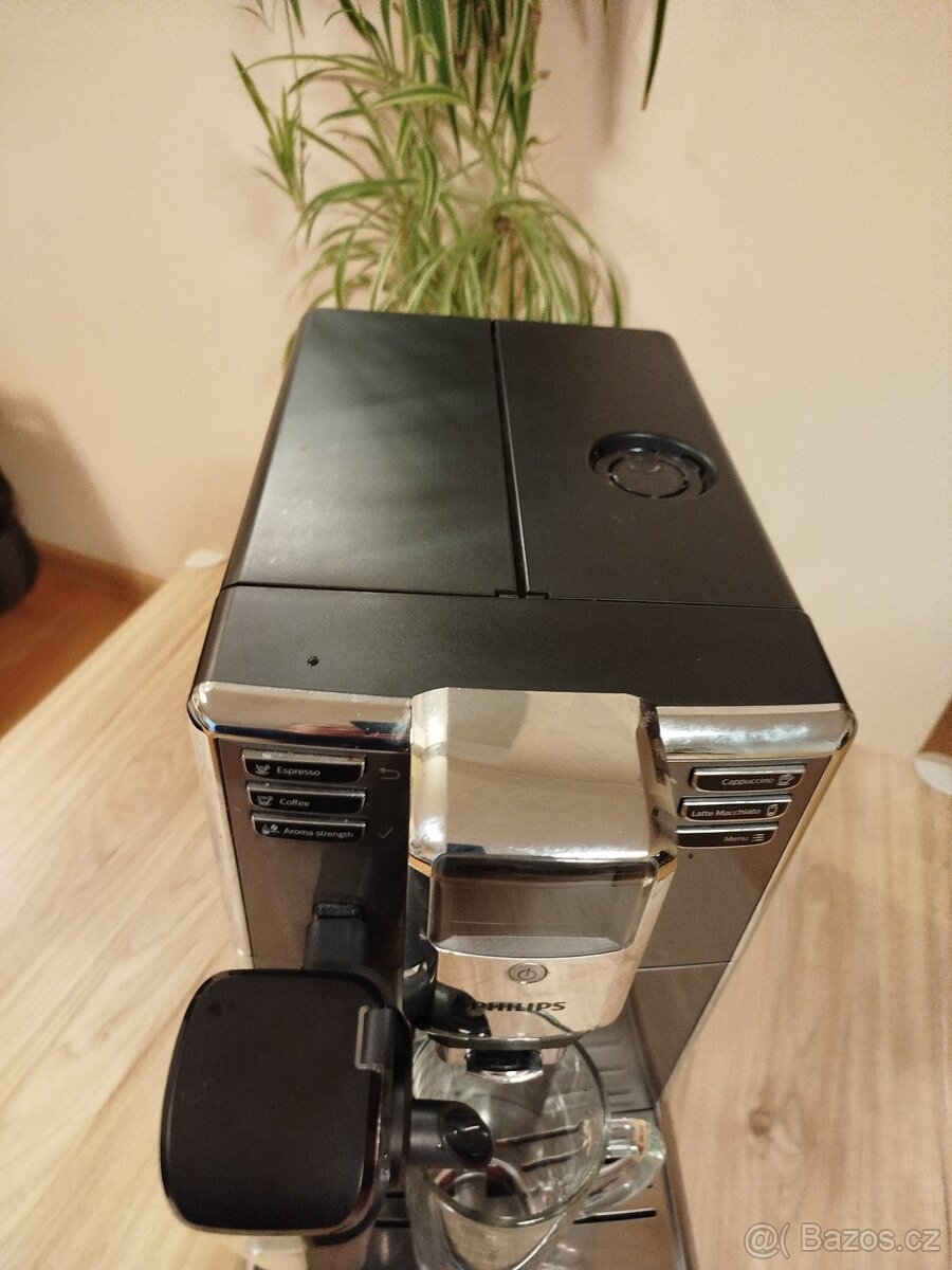 Kávovar Espresso Philips Series 5000 LatteGo - 3