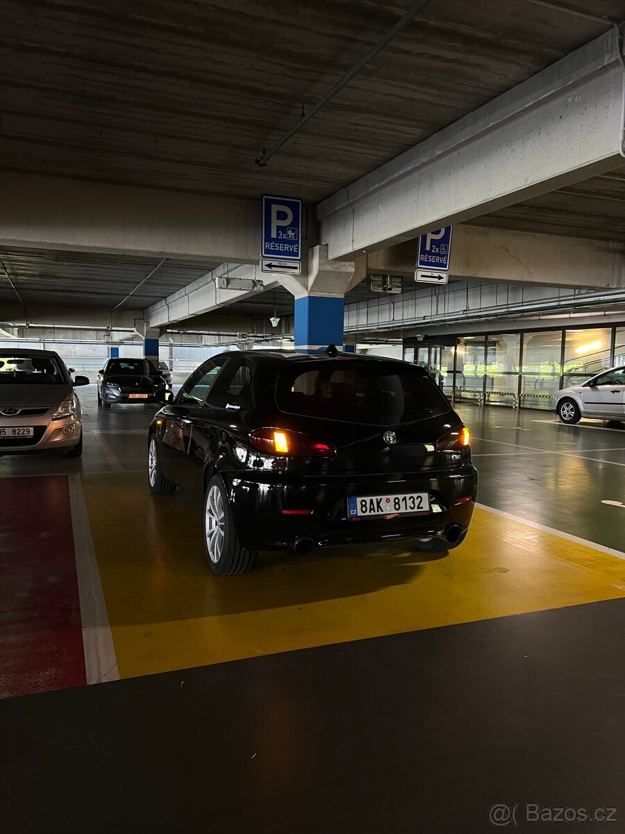 Alfa Romeo 147 Q2 - 3