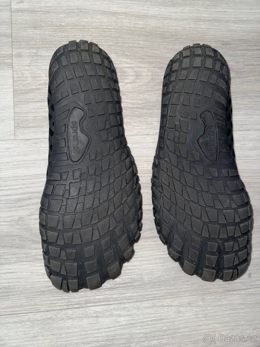 Chlapecké boty do vody Sprandi, vel. 41 - 3