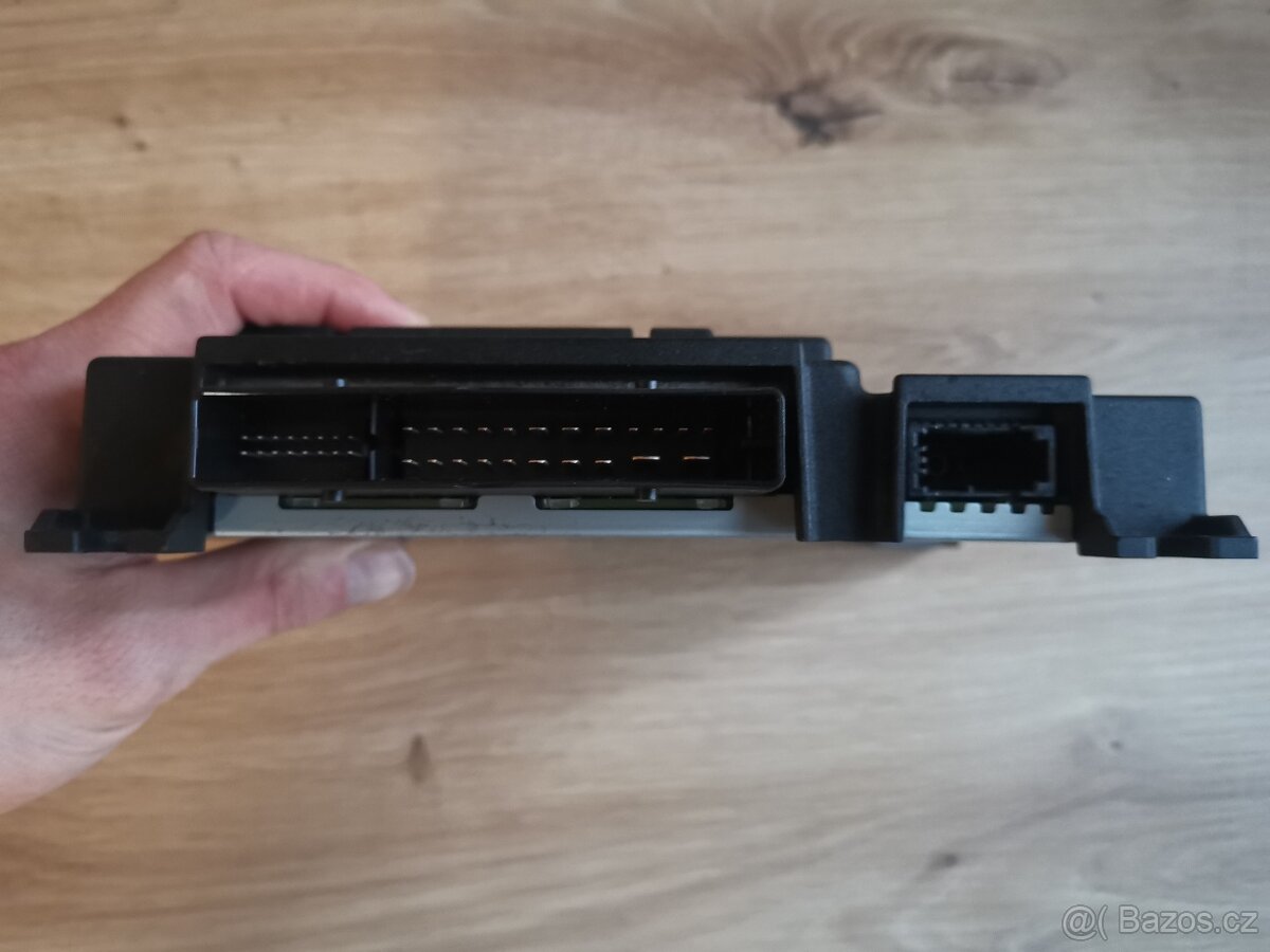 Zesilovač dynaudio 5G0035456 - 3
