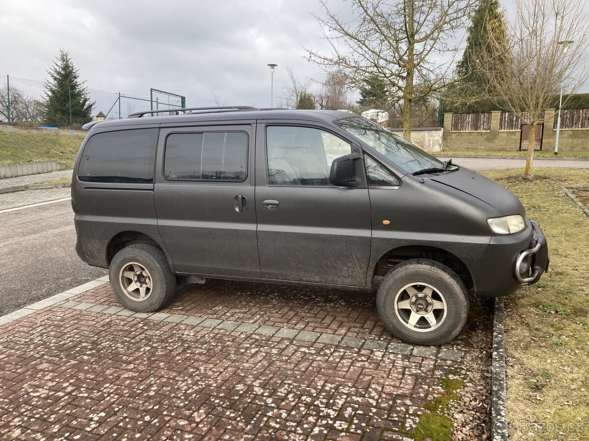 hyundai starex 4x4