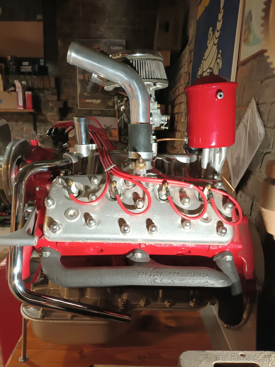 Motor Ford Vedette Flathead - dekorace - 3