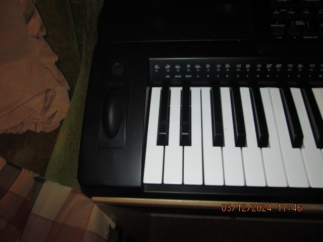 prodám klávesy kurzweil KP 200,nové, - 3