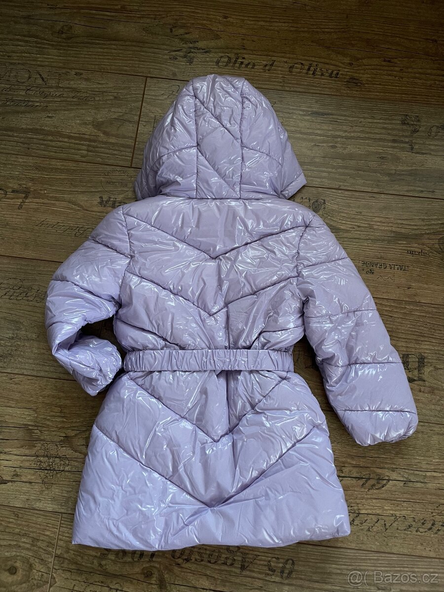 Nový dívčí kabát - 3