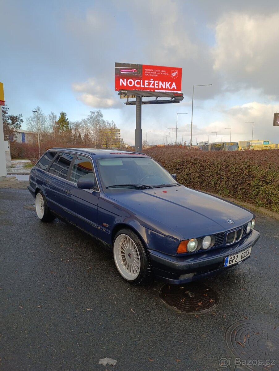 BMW E34 520i Touring – M50B20, manuál - 3