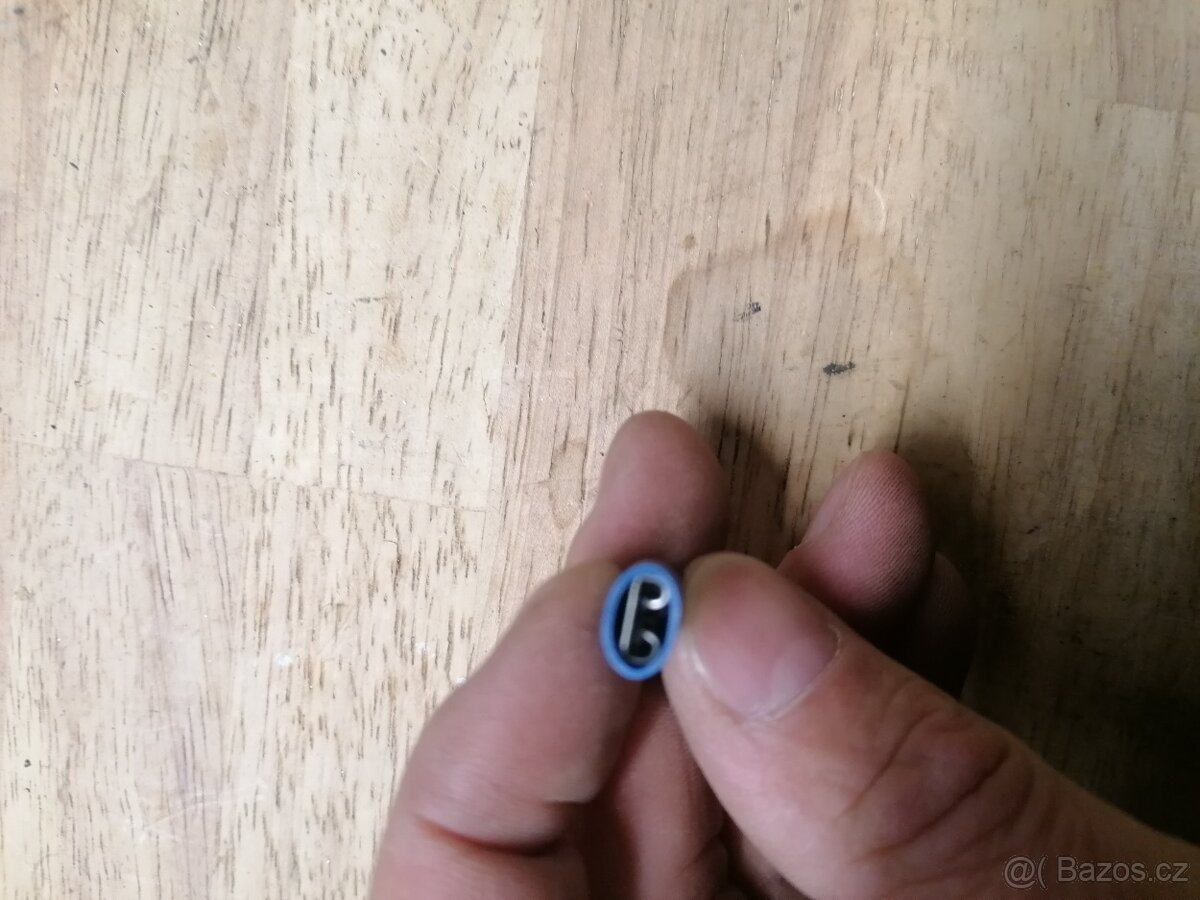 Autokonektory, fastony - 3