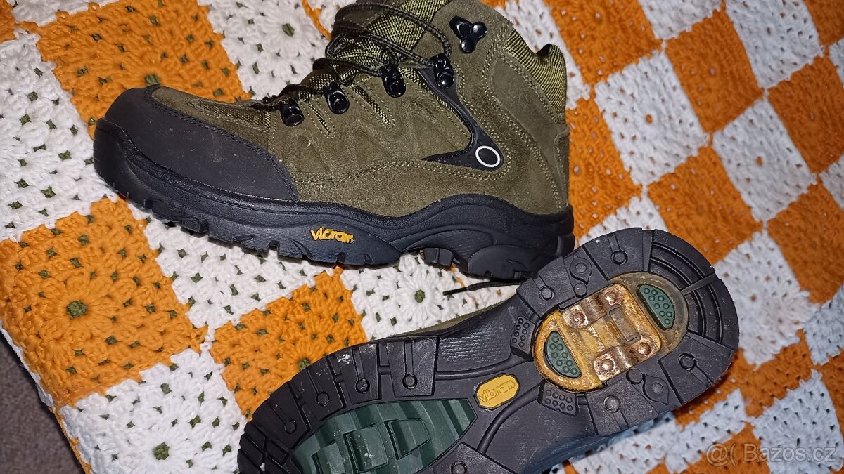 Sportovní obuv 40 - 3