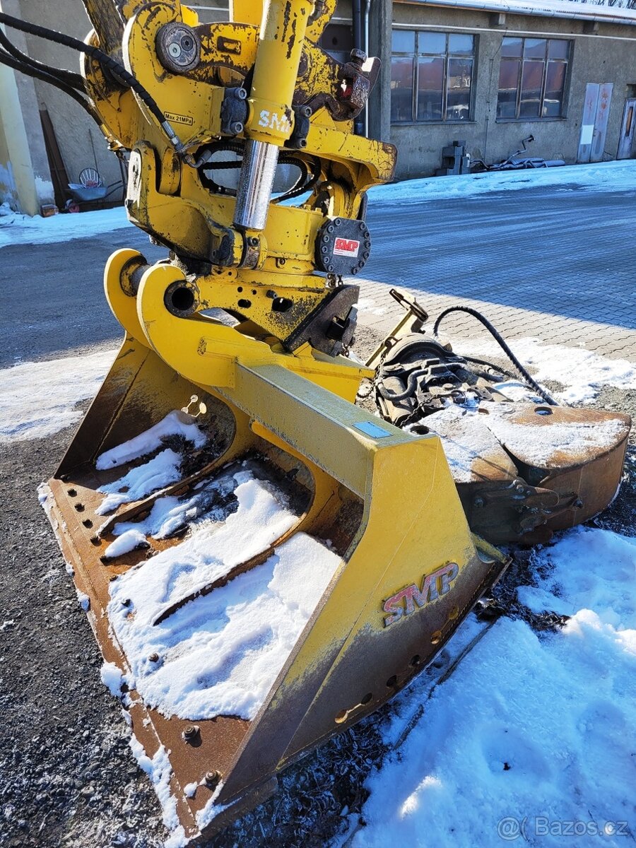 dvoucestné rypadlo Liebherr A900 C ZW - 3