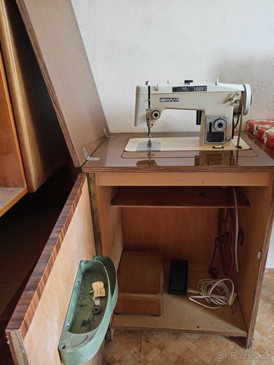 Šicí stroj Predom Lucznik 438 - 3