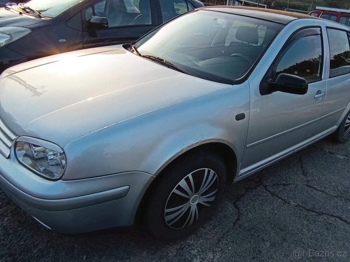 Volkswagen Golf IV - 3