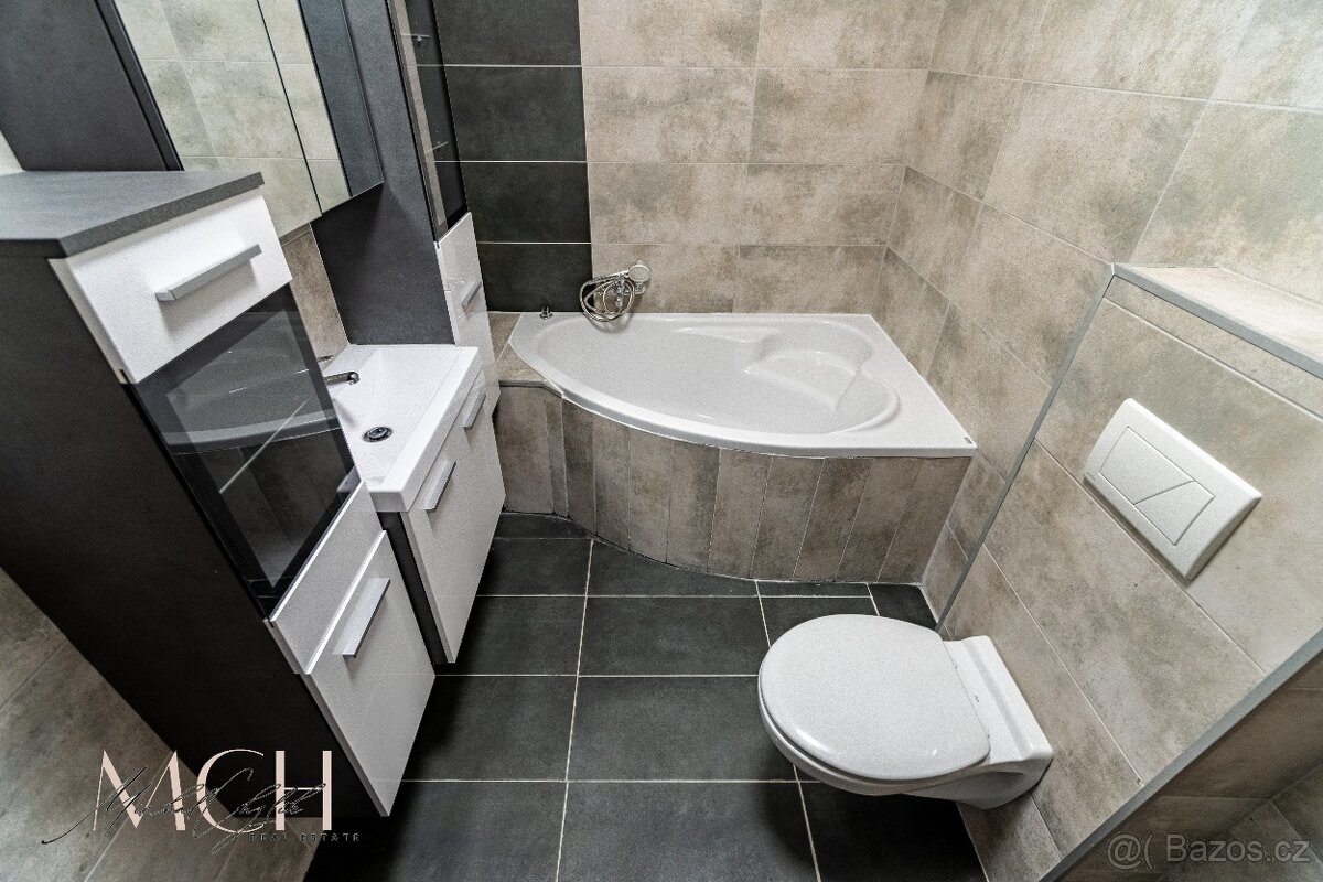 Rodinný dům po rekonstrukci, Hulín - 3