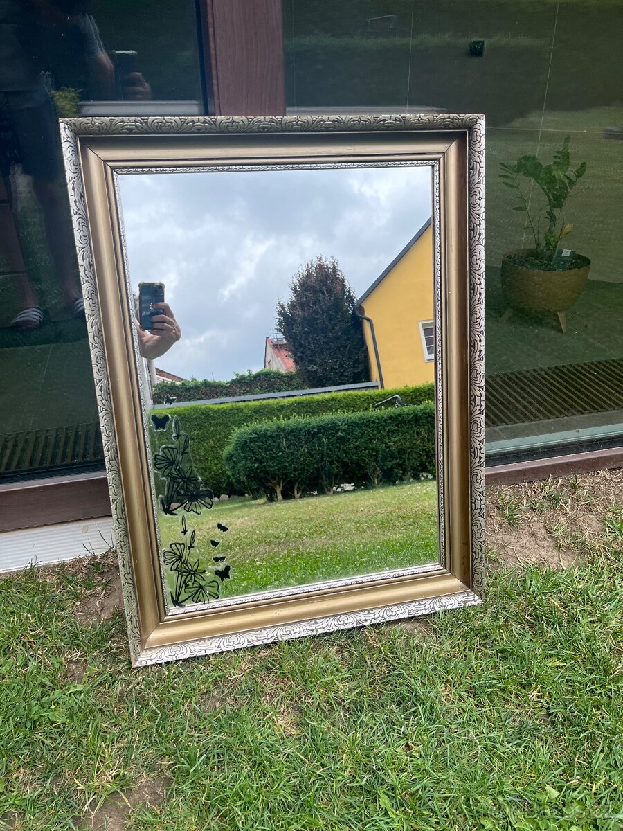 Zrcadlo s designem motýla a mosazný rám - 3