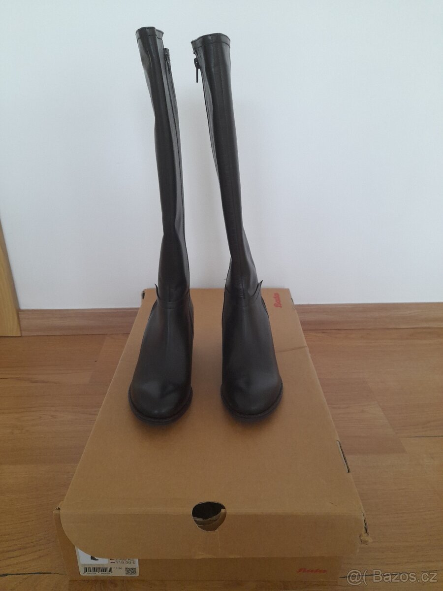 Černé kožené kozačky značky Baťa velikost 38 - 3