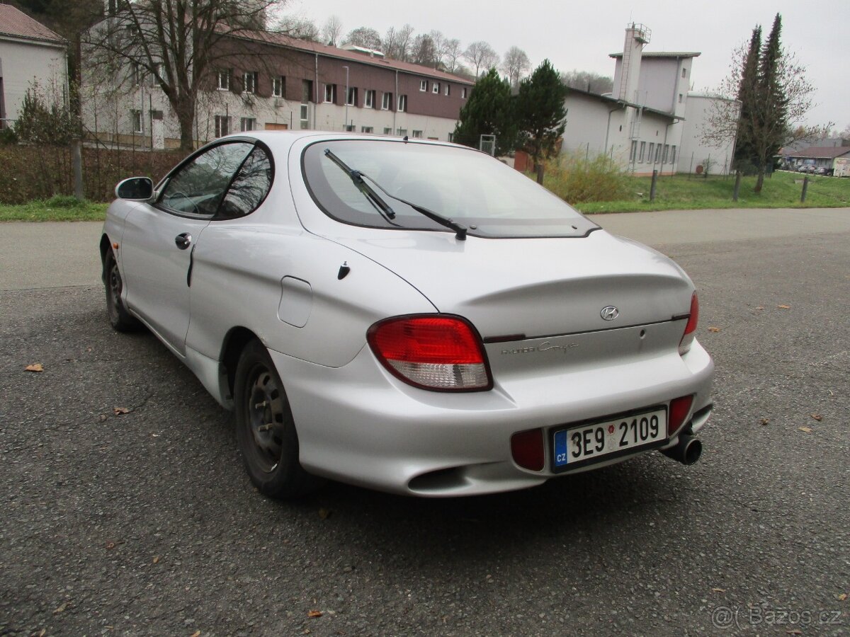 HYUNDAI LANTRA COUPE - 1.6 i - 3