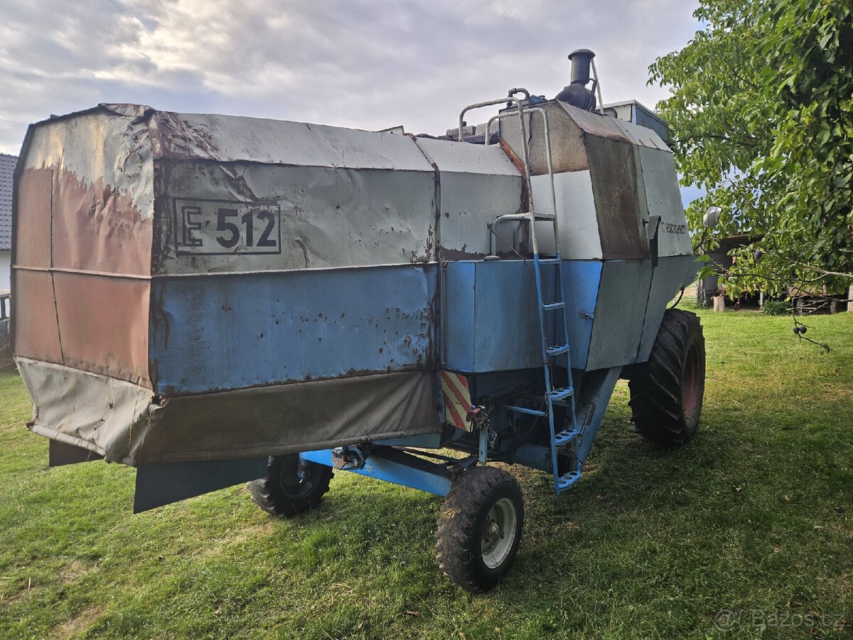Kombajn Fortschritt E512 - 3