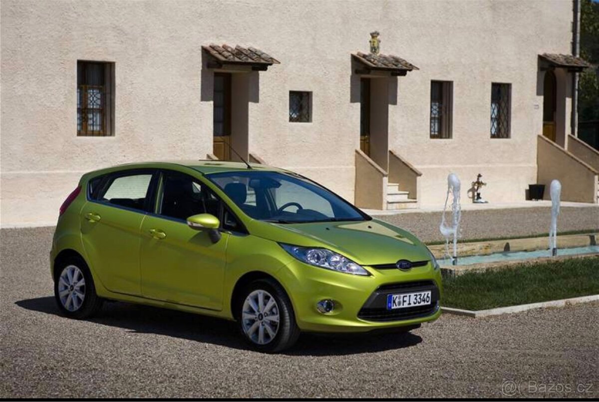 Koupím benzínový hatchback s automatem - 3