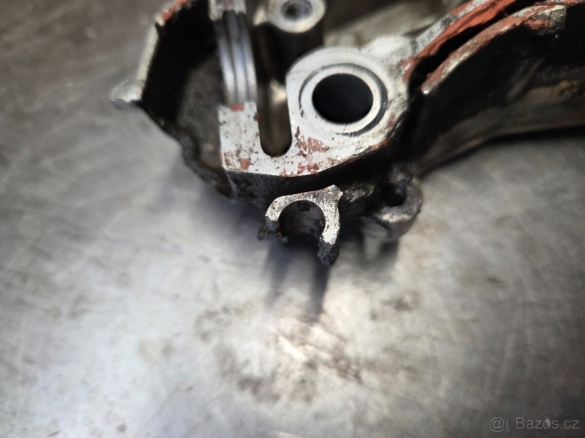 Yamaha tt600r levé víko motoru 5CH00 - 3