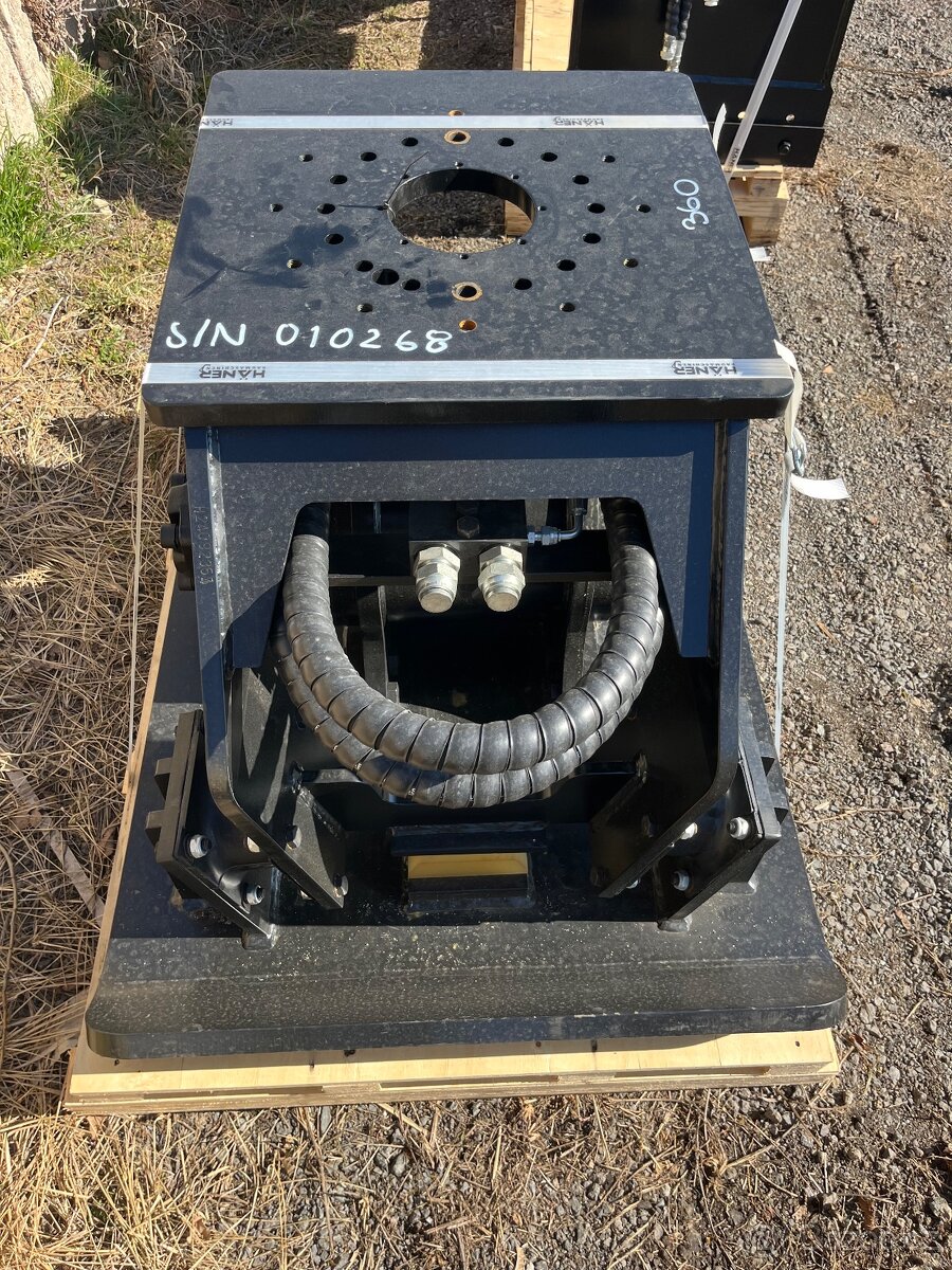 Vibrační deska na bagr 10-20t - 3