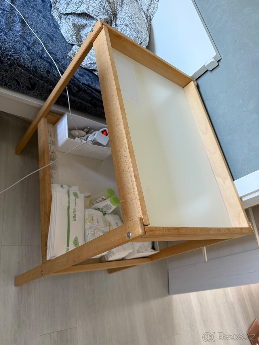 Přebalovací pult - 3