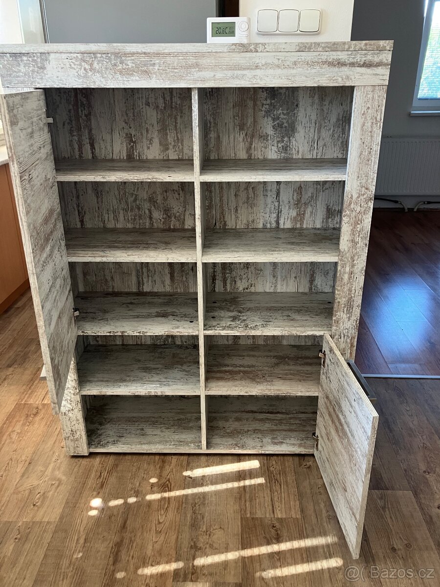 Nábytek do kuchyně a obýváku - 3