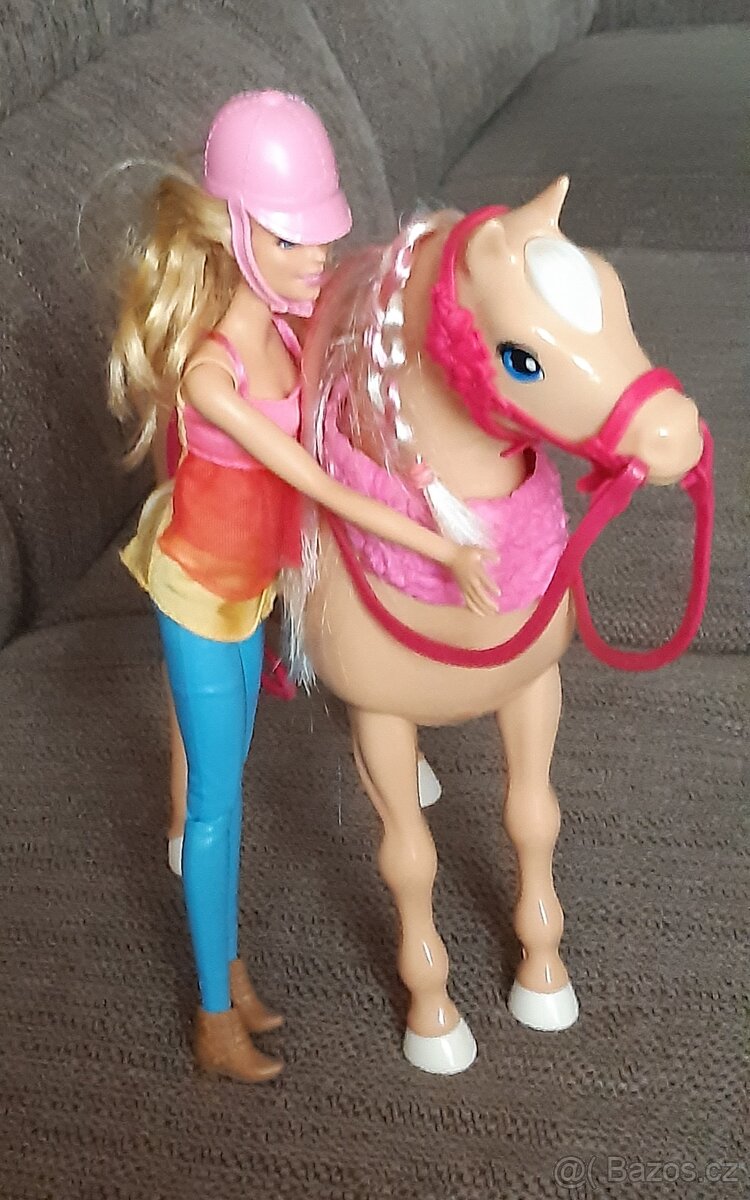 Panenka Barbie s koněm - 3
