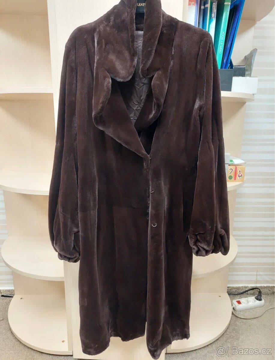 Norkový kožich Pikenz Itálie - 3