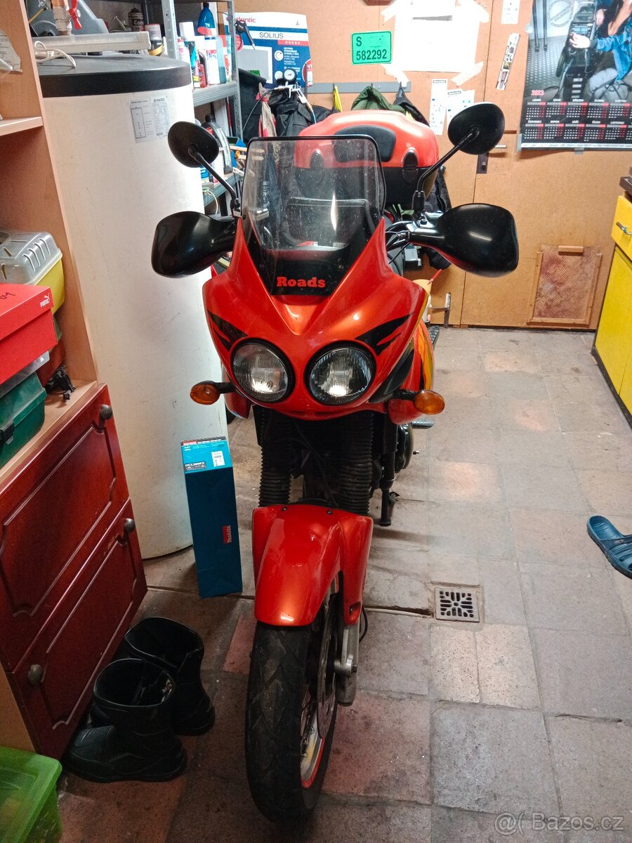 Triumph Tiger 955i - 3