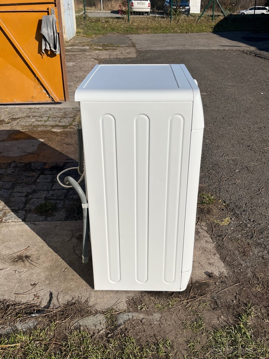 Pračka Indesit - 3