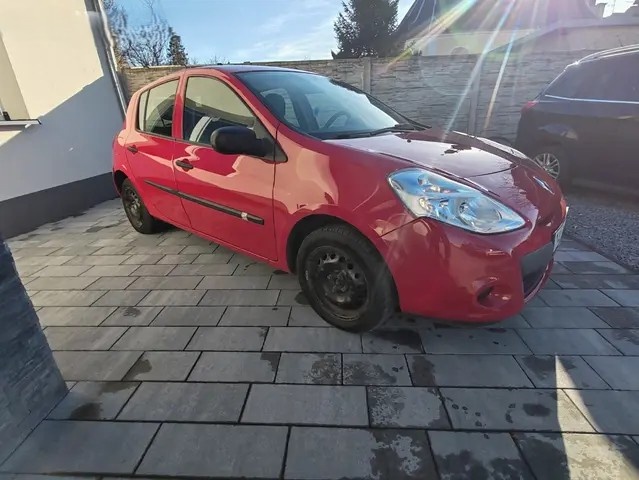 Renault Clio 1.2i 48kW 12/2009 - 3