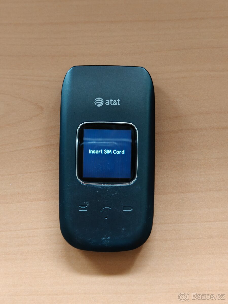 Mobilní telefon Pantech P2030 - 3