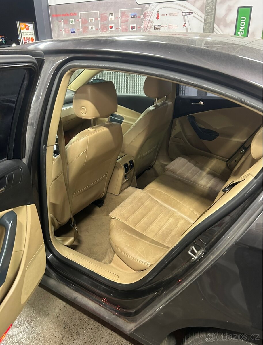 Volkswagen Passat B6 Sedan - 3