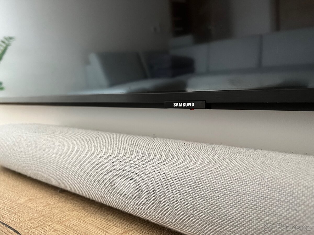 Smart TV Samsung QE65Q60R - 3