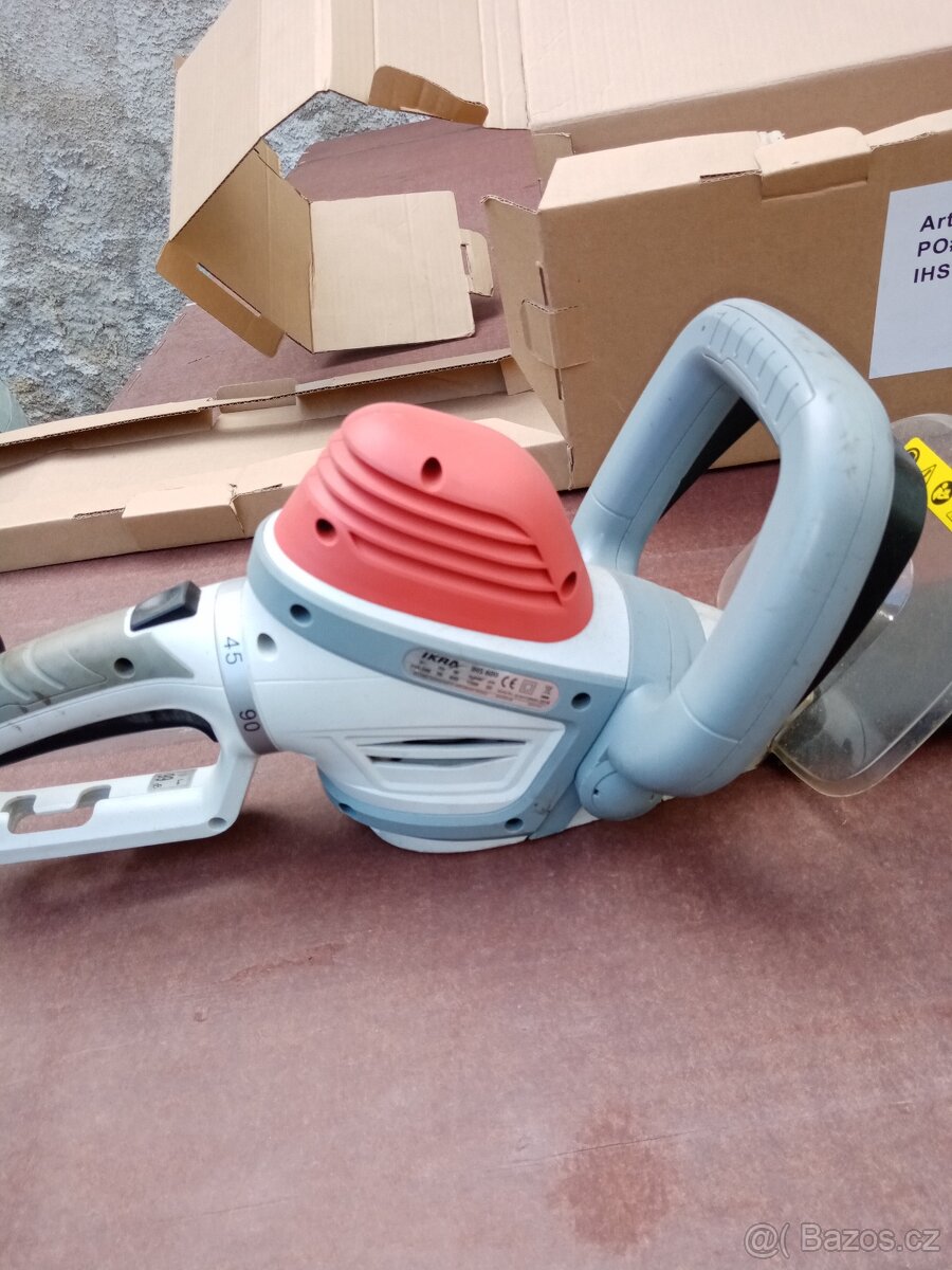 Prodám zastřihovač živého pletu. - 3