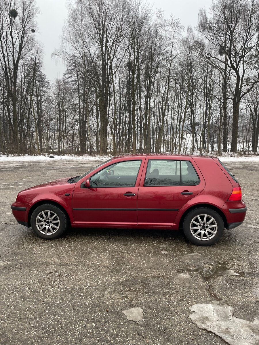Volkswagen Golf 4 - 3